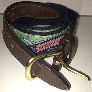 Vineyard Vines size 28 marlin boys belt
